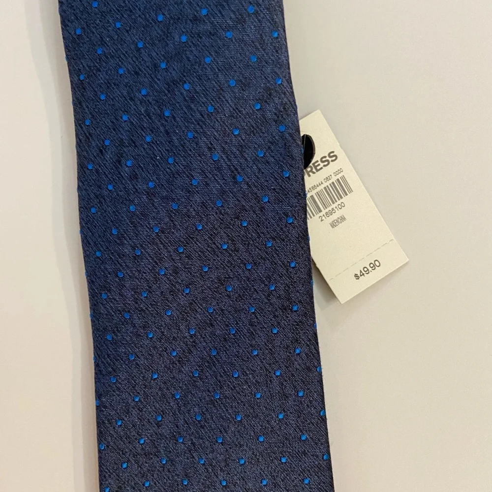 🆕BRAND NEW-EXPRESS BLUE DOTTED STYLISH TIE-WEAR YEAR ROUND-GREAT GIFT. - Picture 8 of 8